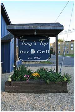 Tony's Tap Bar & Grill